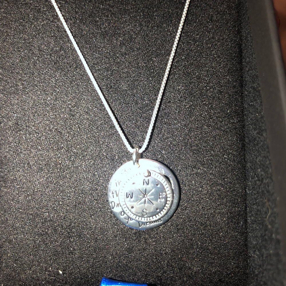 Neckless - Picture 3 of 3